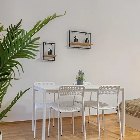 Pleasing 2br Apt.-perfect For Longstays * Vienna