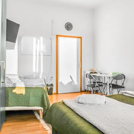 Joyful 2br Shared Near Millenium Tower & Danube River Vídeň