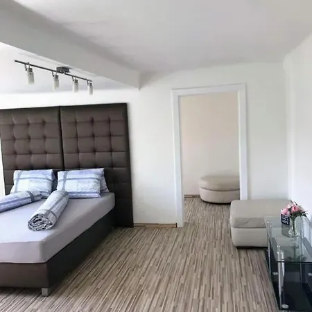 Schoenbrunn - Contactless 24h Check-in Apartment