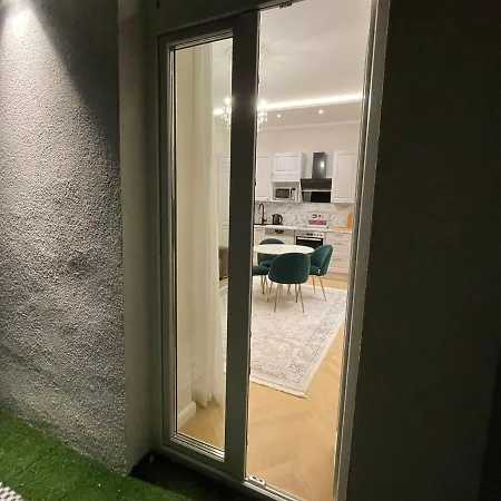 Herz Von Mariahilfer Apartment *