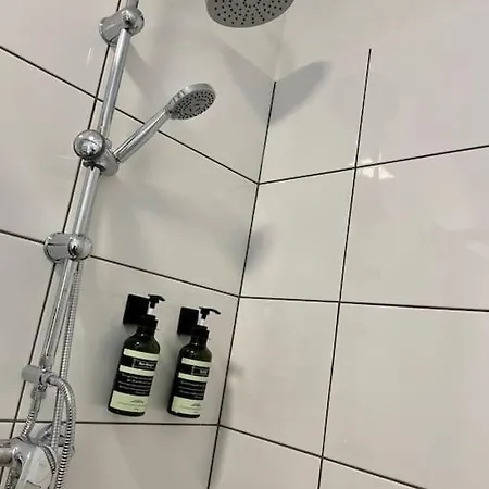 Wohnen Beim Hundertwasserhaus L Hg23