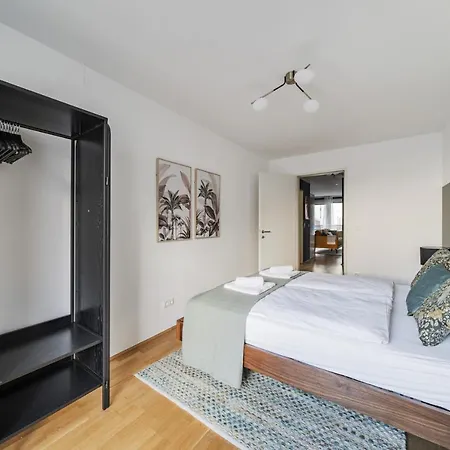 Urbm Pulse Aparthotel *