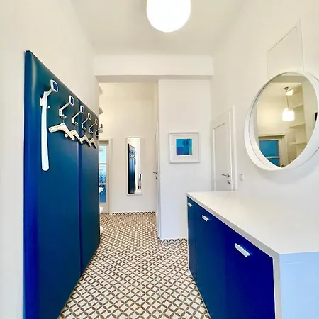 Vintage Design Apartment