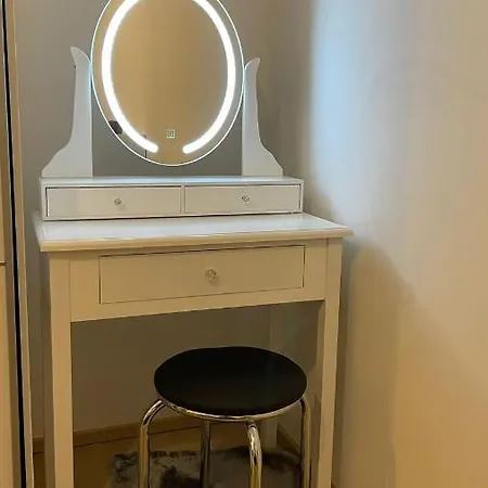 Restify10 - Skyline View - Fitness - Garge - Modern