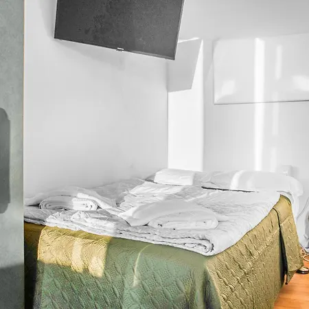 Joyful 2br Shared Near Millenium Tower & Danube River Guest house *