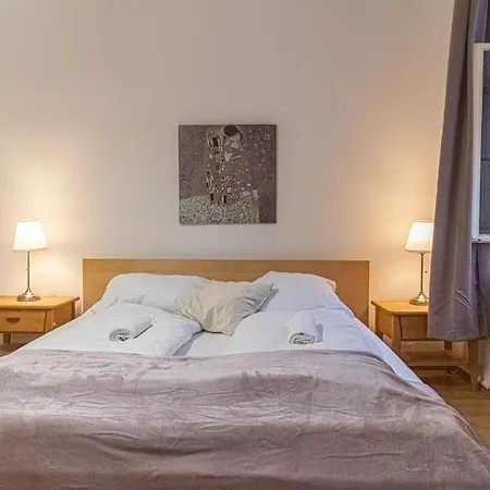 Pleasing 2br Apt.-perfect For Longstays