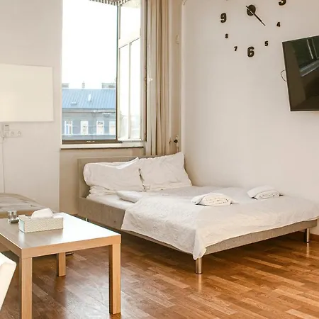 Joyful 2br Shared Near Millenium Tower & Danube River *