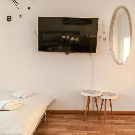 Joyful 2br Shared Near Millenium Tower & Danube River Guest house Vienna