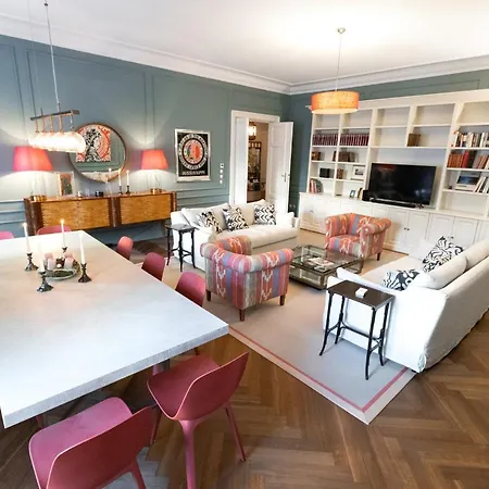 Noble Luxurious Palais Apartment