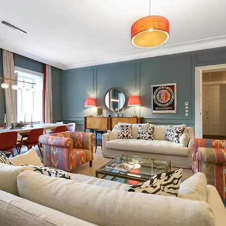 Noble Luxurious Palais *