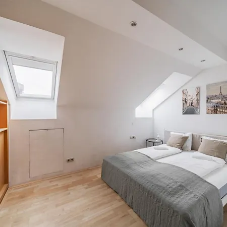 Apartment Stylisch In Vienna's 18th District Vienna