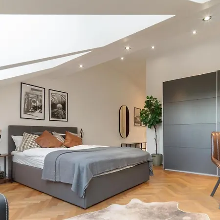 Designer Apartments, 2 Min To U1 Reumannplatz