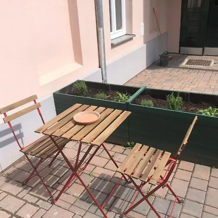 2 Mit Terrasse! Schonbrunn-nahe * ウィーン