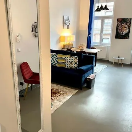 Apartment Klimatisierte Sehr Zentrale Wohnung-loftstyle- *