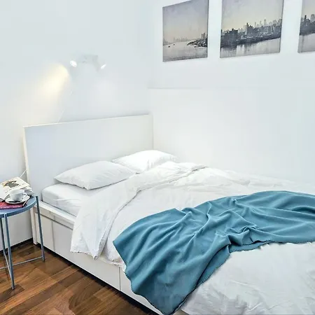 Apartment Cozy In The Lassallestrasse 13! Vienna