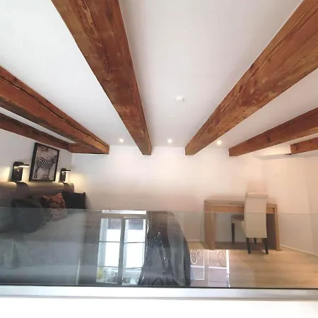 Mezzanine De Grinzing *
