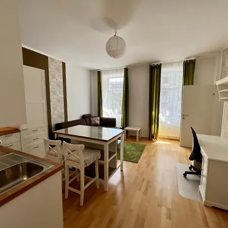 Cozy 2-room Apartment Vienna