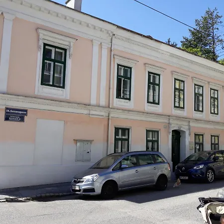 2 Mit Terrasse! Schonbrunn-nahe Vienna