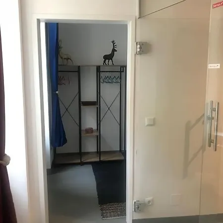 Klimatisierte Sehr Zentrale Wohnung-loftstyle- Apartment *