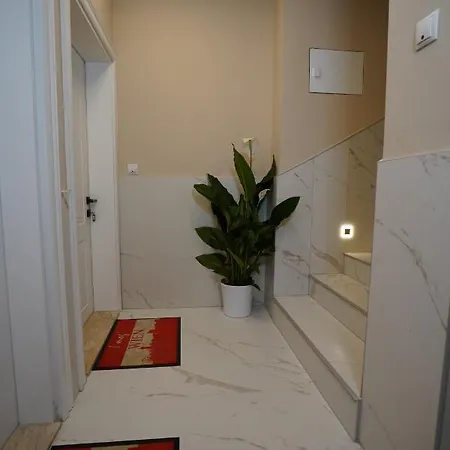 Real Appartments *