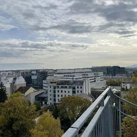 Rooftop Terrace- Panoramablick Ueber * Vienna