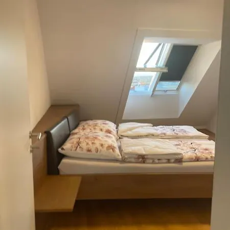 Apartment Rooftop Terrace- Panoramablick Ueber