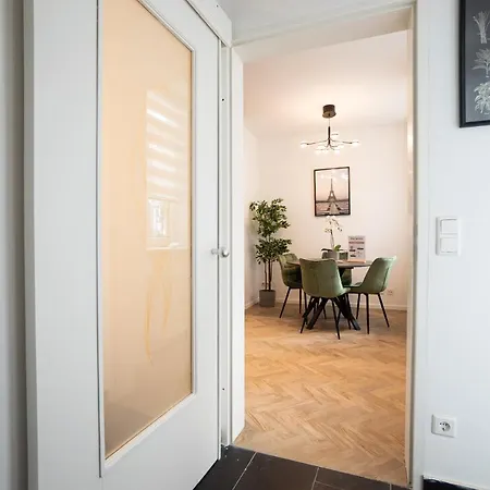 Apartmán Brand-new In The 17th District Of