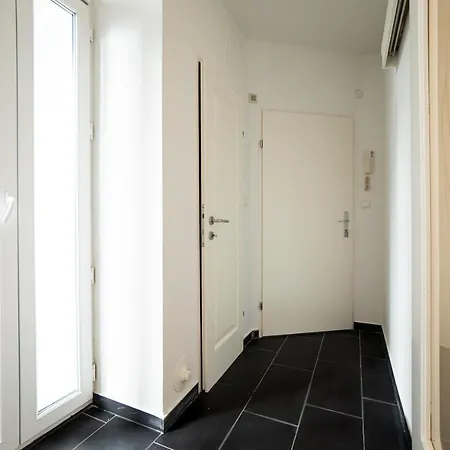 Brand-new In The 17th District Of Apartment *