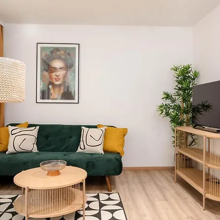 King Bed Home, Next To Akh Michelbeuern Apartment Vienna