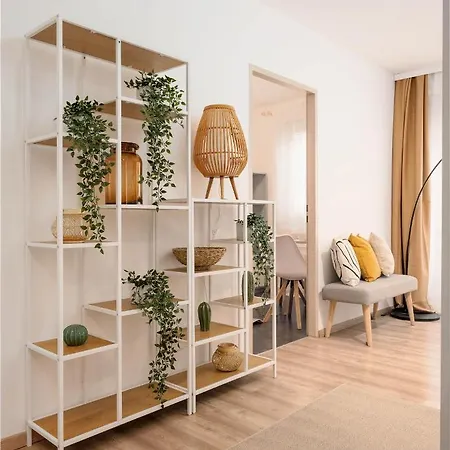 King Bed Home, Next To Akh Michelbeuern Apartment *