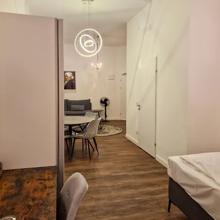 Mozart - Newly Renovated Гостевой дом