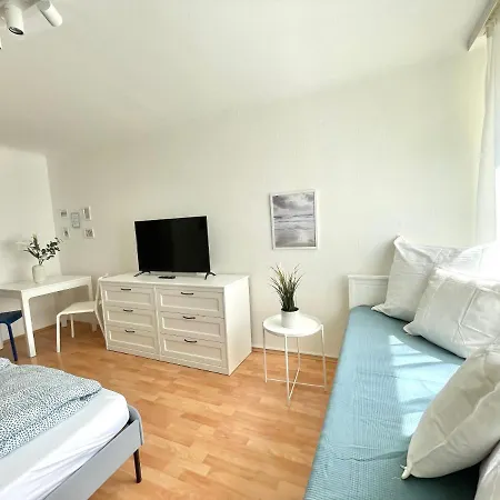Cosy Near Schoenbrunn & Meidlinger Market Apartment Vienna