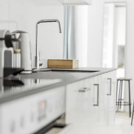 Apartament Sky Mit Balkon Wiedeń