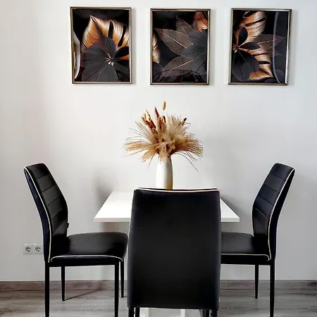 Adonis Apartment