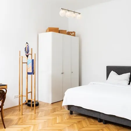 Apartment Altbauschatz Am Alsergrund, Naehe Innere Stadt *