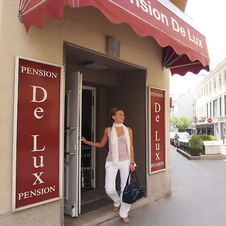 De Lux 3*