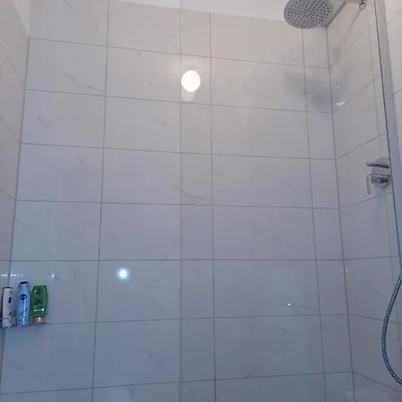 3-rooms For Up To 4 Persons Near To Prater