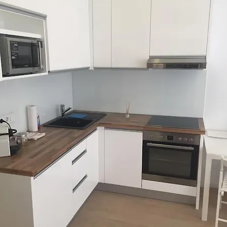 Apartment New - 10 Min Downtown *