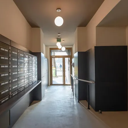 Apartment An Der Donau, 10 Minuten Ins Zentrum, Klimaanlage