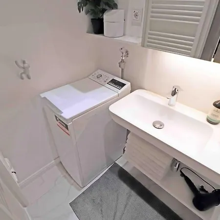 Smart Mit Balkon Am Augarten Park Naehe Zentrum