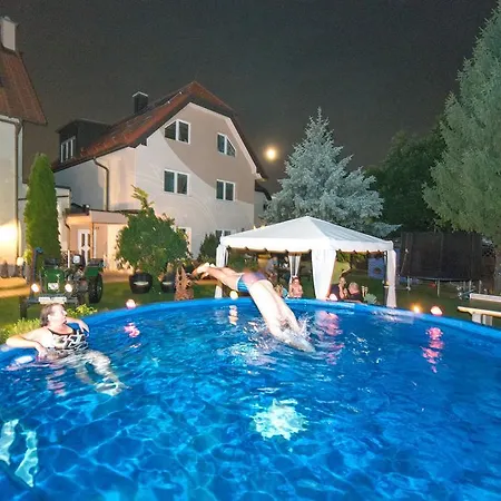 Haus Sanz 3* Vienna