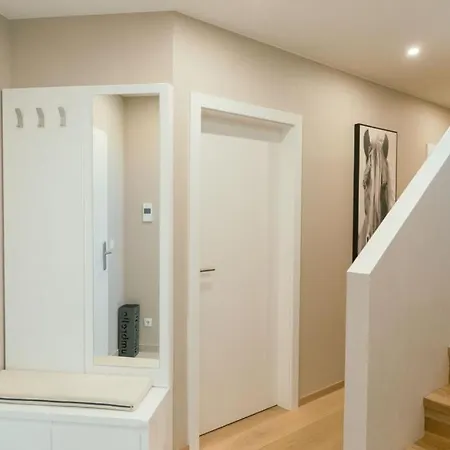 New Design Penthouse And Вена