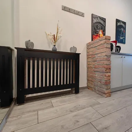 Adonis Apartment *