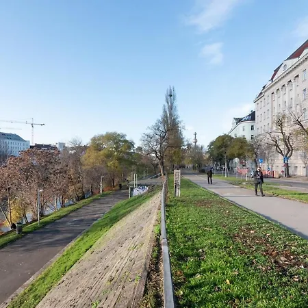 Apartment An Der Donau, 10 Minuten Ins Zentrum, Klimaanlage Vienna