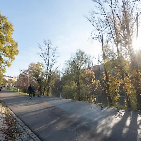 An Der Donau, 10 Minuten Ins Zentrum, Klimaanlage *