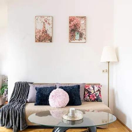 Yeshello Station Apartment Vienna