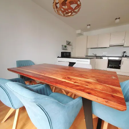 Apartment Near Lake Two Bedroom Duplex *