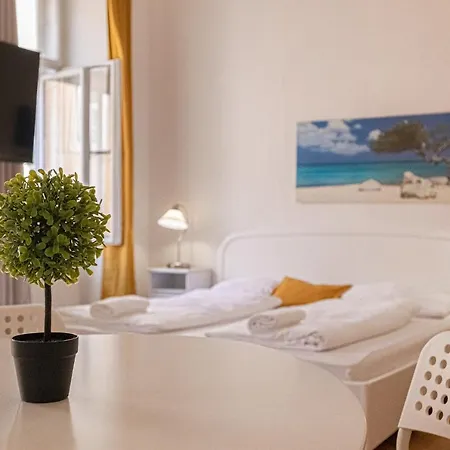 Apartment Peerles 2br Apt. Perfectly Situated&well Connected