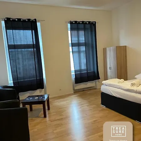 Treasure Apartment
