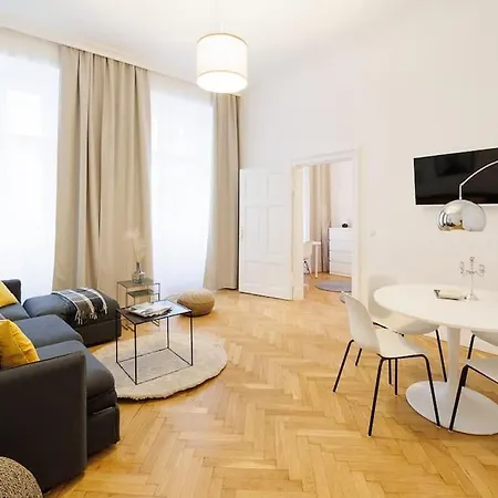 Franz 21 - Typical Viennese In The Heart Of Apartment *